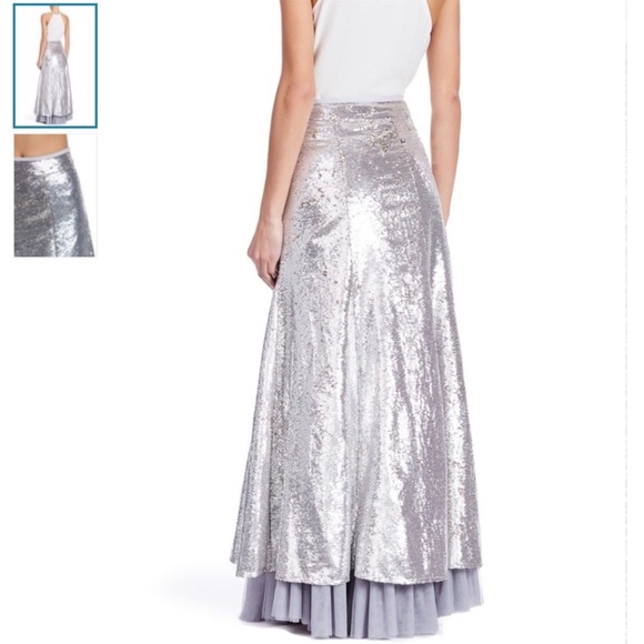 TOV Sequin Sparkle Skirt in Gorgeous Ombre Silver. Size 38 EO.    TOV - Picture 2 of 3